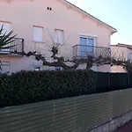 T3 Climatise Avec Parking, A Deux Pas De La 5edgra23